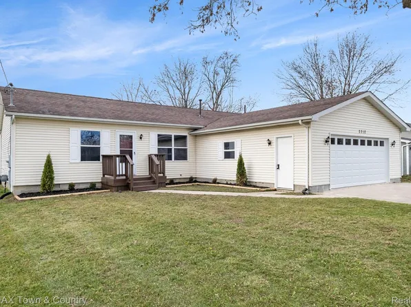 2212 Noble Ave, Flint, MI 48532