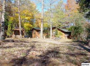 1001 Sencebaugh Dr, Sevierville, TN 37876