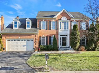 10813 Maplecrest Ln, Potomac, MD 20854