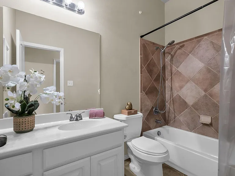12938 Buchanan Oaks Ln — Photo 29