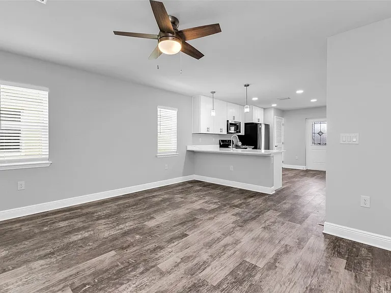 309 E Virginia Ave #111 — Photo 15