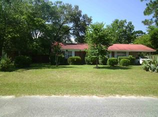 826 E Cherry St, Perry, FL 32347