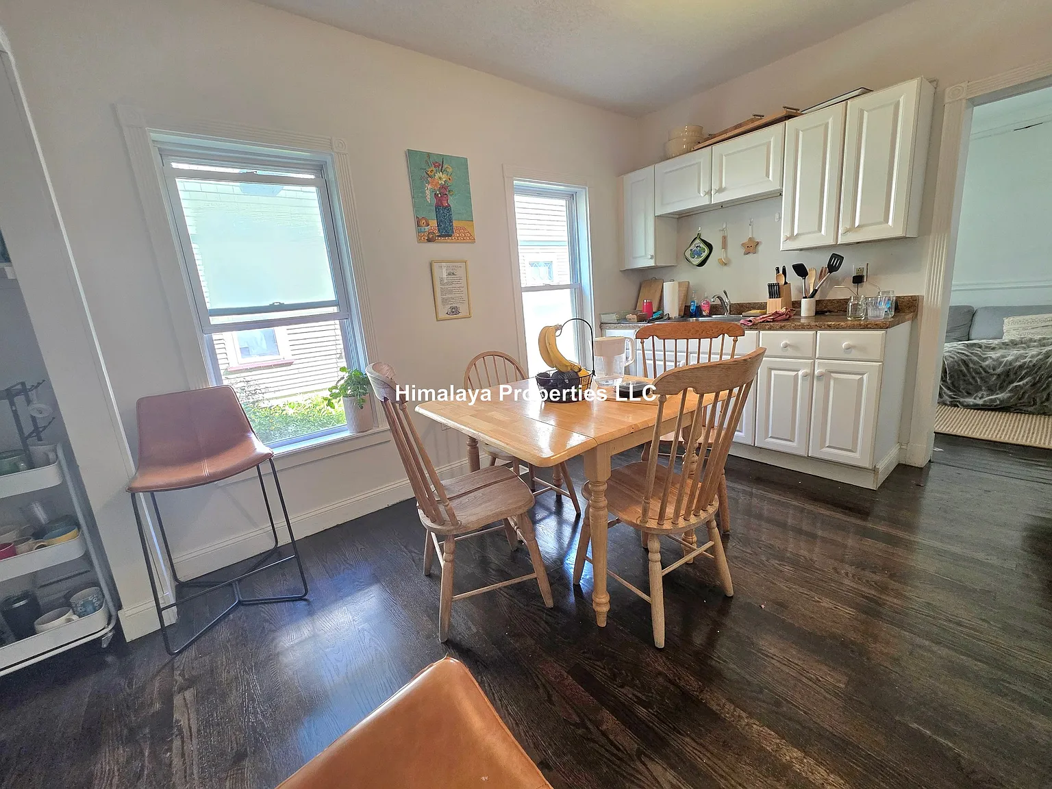 4 bed, $5,400 — Photo 1