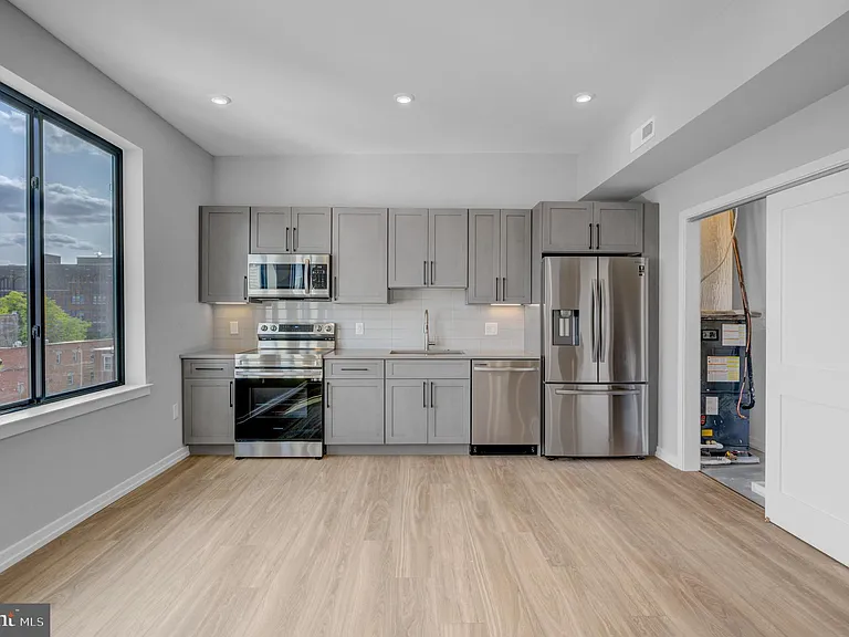 1205 S 15th St #4C — Photo 2
