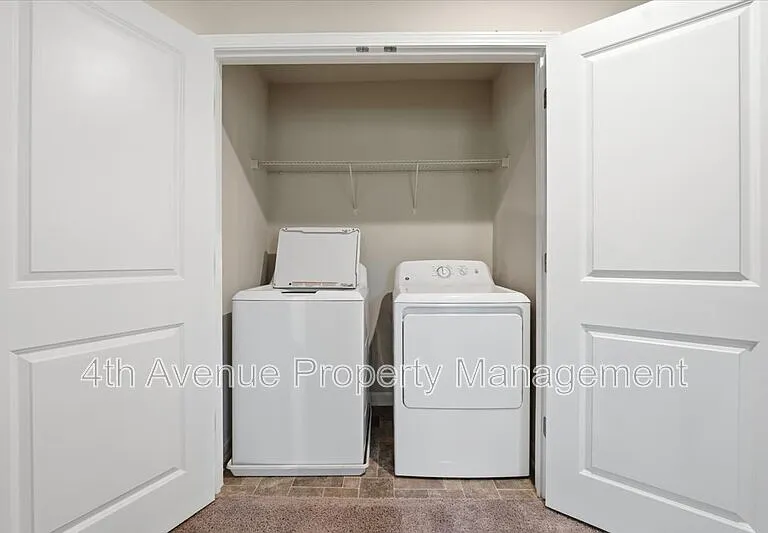 3403 Abbey Way — Photo 12