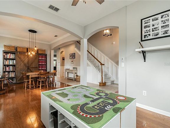 4th image of 30636 Latourette Dr
