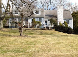 2139 Northwest Dr, North Huntingdon, PA 15642