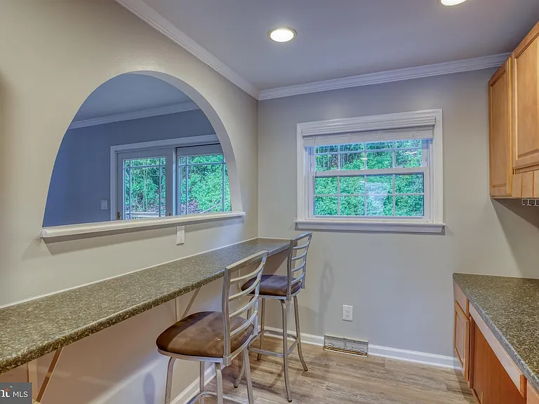 124 Hilldale Ct — Photo 23