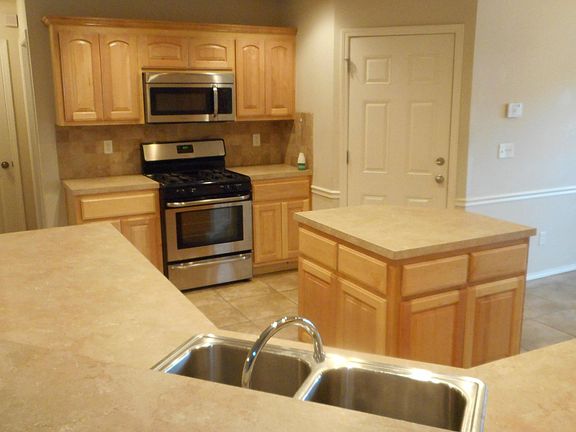 5th image of 3925 S 210 East Ave