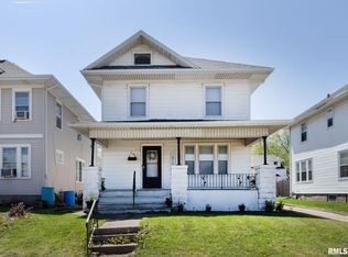 318 16th Ave, East Moline, IL 61244