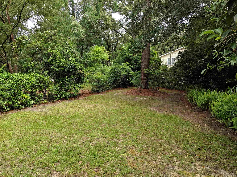 2832 Shamrock St S — Photo 13