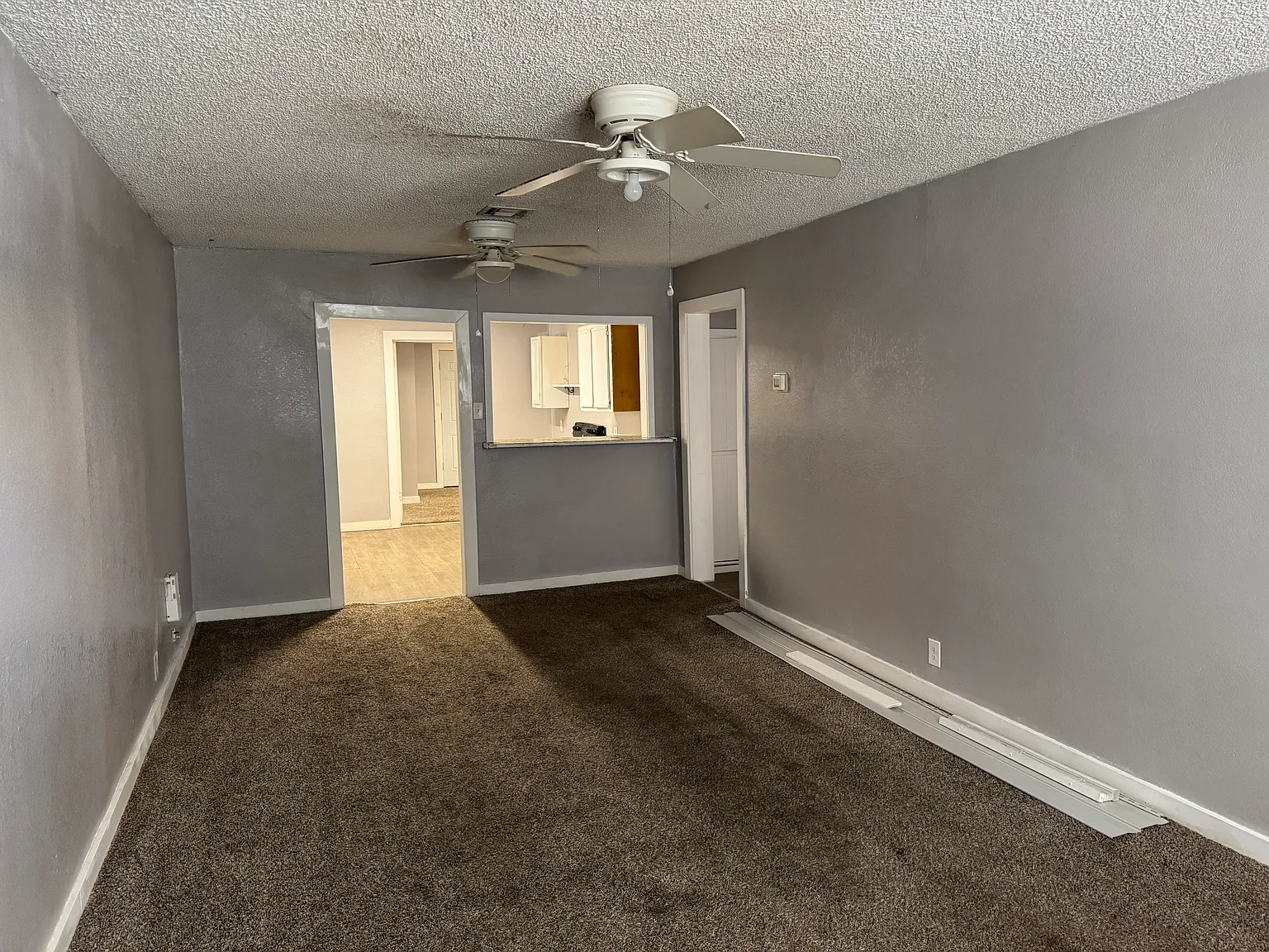 3 bed, 1123 sqft, $1,150 — Photo 3