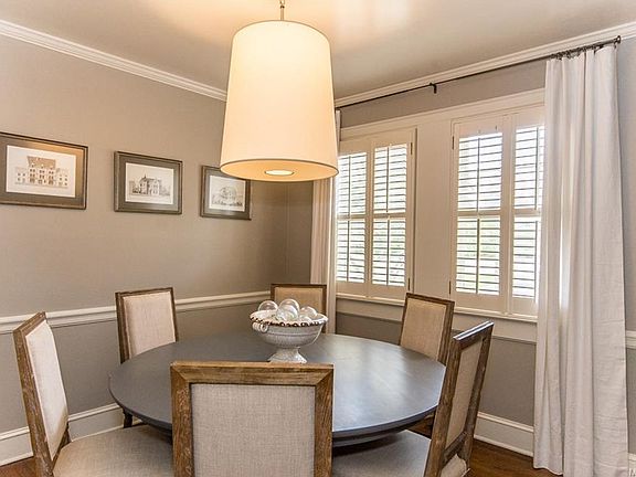 5th image of 2296 Country Club Dr