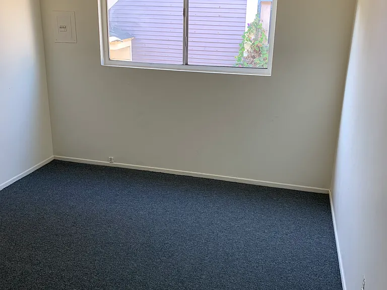 345 Daisy Ave #15 — Photo 8