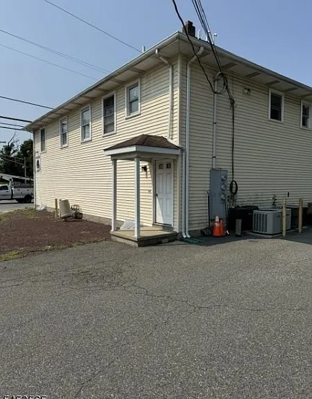 501 Route46ken #B — Photo 9