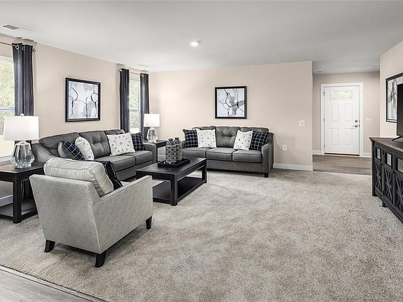 3rd image of 352 Lakewick Ln
