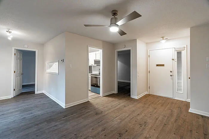 2 bed, 2.0 bath, 875 sqft, $1,595 — Photo 4