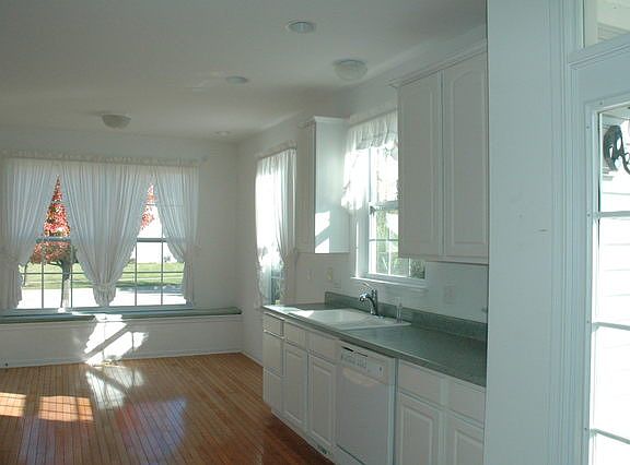 2nd image of 70 W Hague Dr
