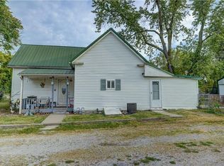 623 Parnell St, Richmond, MO 64085