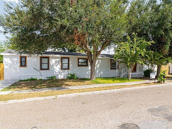2nd image of 200 N San Antonio St