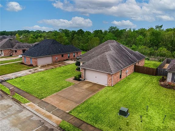 3rd image of 5826 Toria Dr