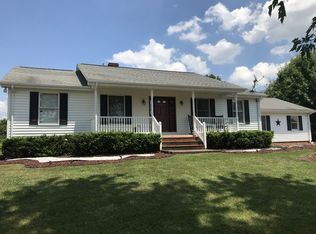 10549 Old Marsh Rd, Bealeton, VA 22712