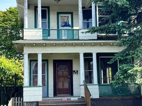 2106 Young Street, Bellingham, WA 98225
