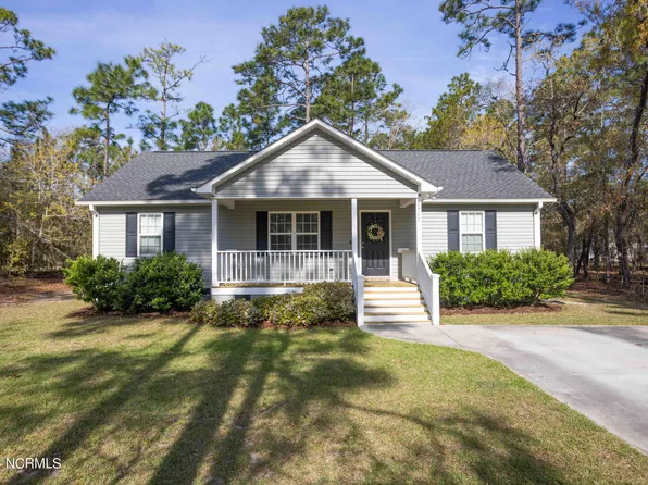 1711 Salisbury Road, Southport, NC 28461