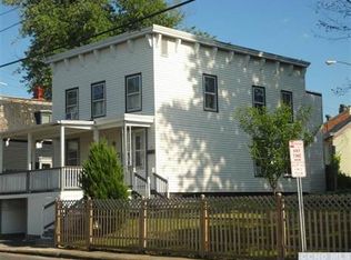 417 Carroll St, Hudson, NY 12534