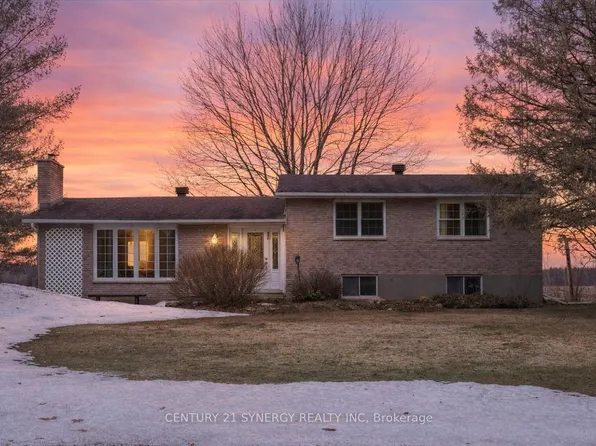 59 Seguinbourg Rd, The Nation, ON K0A 1M0