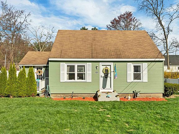 2nd image of 121 Westwood Drive