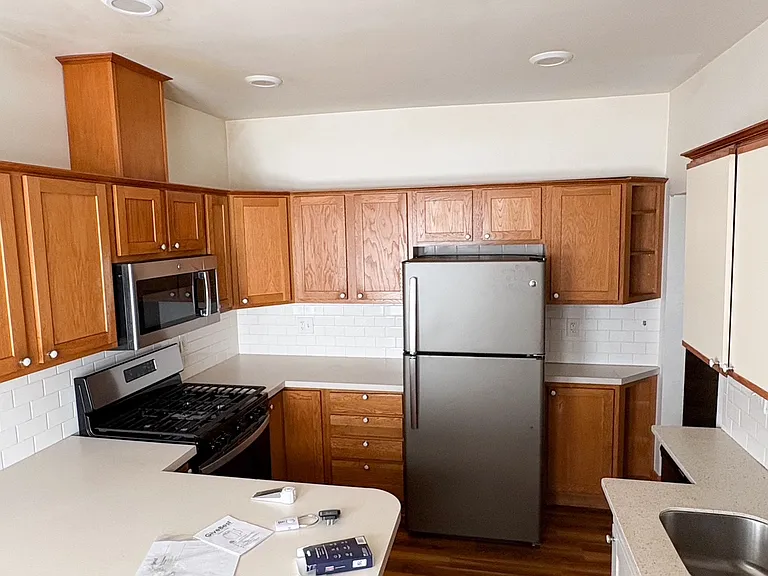 1698 Minnehaha Ave W #3 — Photo 5