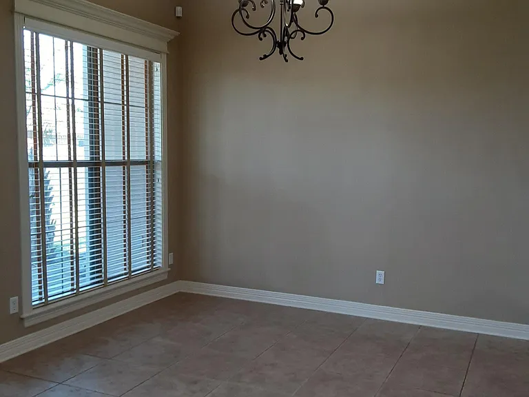 420 Half Moon Ln — Photo 6