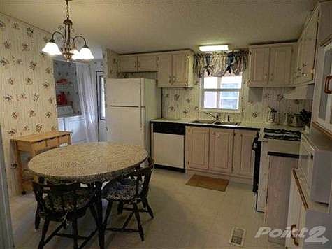3rd image of 316 Center Ct