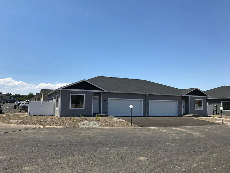 712 N 30th Ave — Photo 1