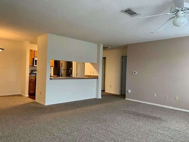Hamilton at Turman Farms Apartments — Photo 15