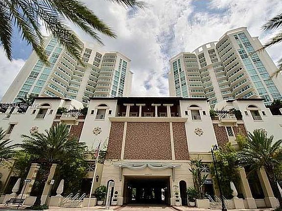 5th image of 200 Sunny Isles Blvd #2