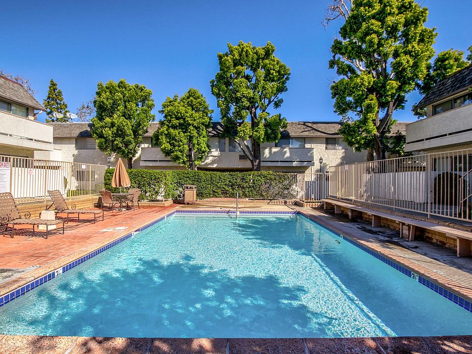 Brentwood/Suntree East Apartment Rentals with Virtual tours La Palma