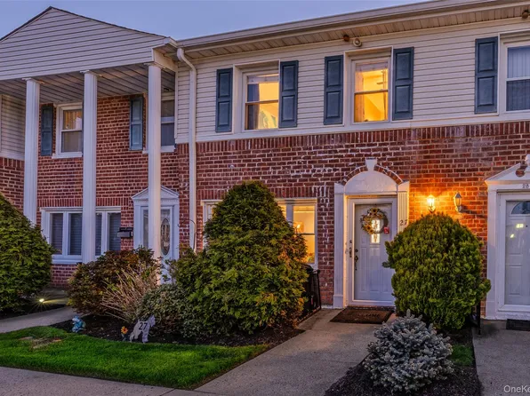 3530 Long Beach Road #27, Oceanside, NY 11572