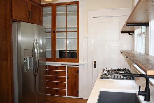4 bed, 2208 sqft, $5,675 — Photo 3