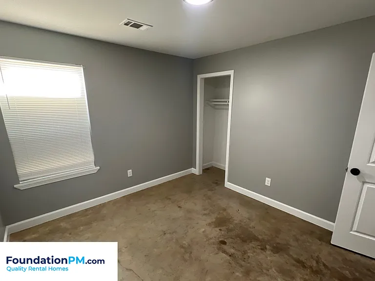 1273 Englewood St — Photo 11