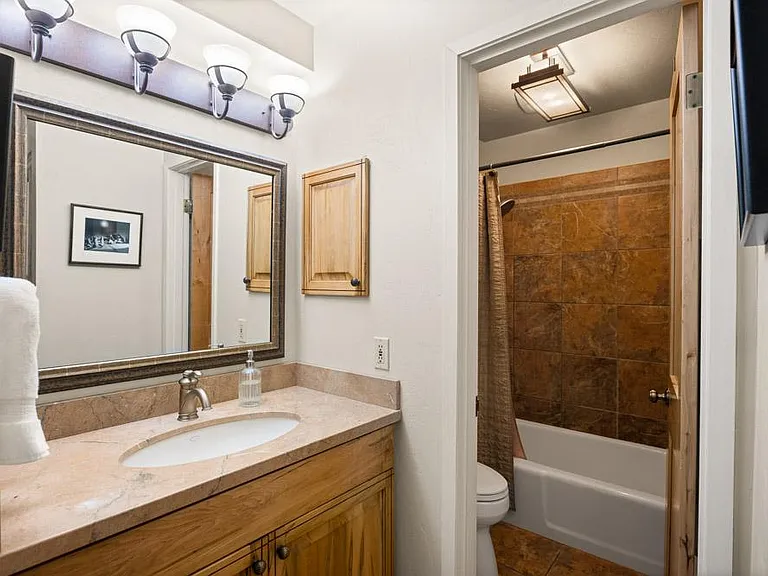 400 Wood Rd #2113H — Photo 5