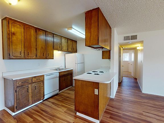 3rd image of 2635 Lawrence St APT 1