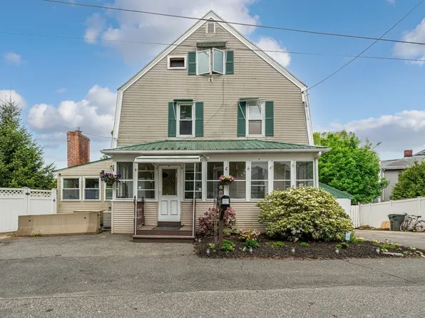 21 School St, Ware, MA 01082