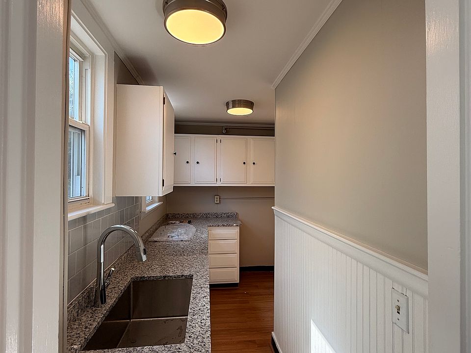 1st image of 34 Pond St APT 1