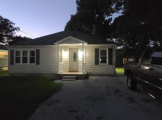 304 W Oak St, Mahomet, IL 61853
