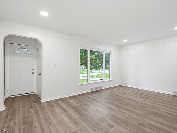 4th image of 1628 Parker Dr