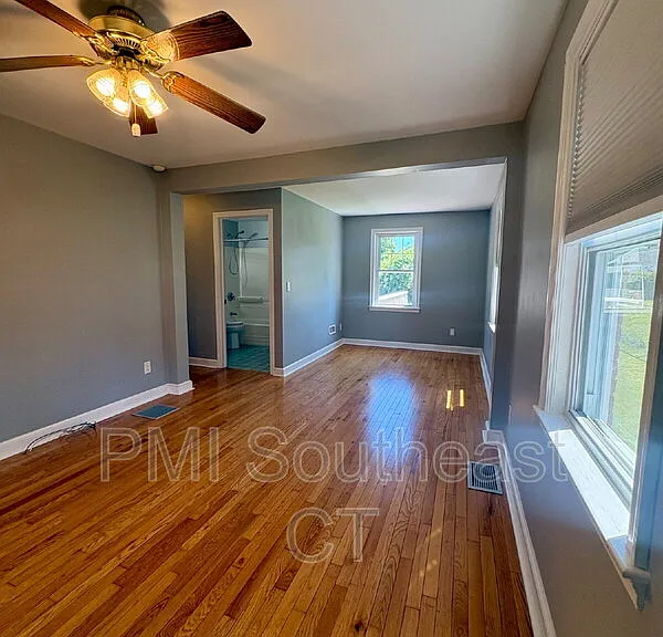 33 Country Club Rd — Photo 14