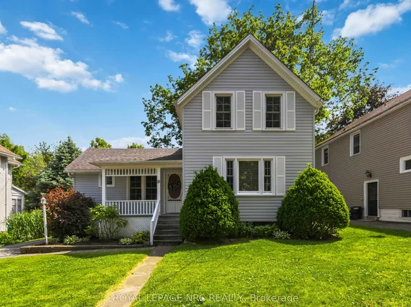 18 College St, Pelham, ON L0S 1E3