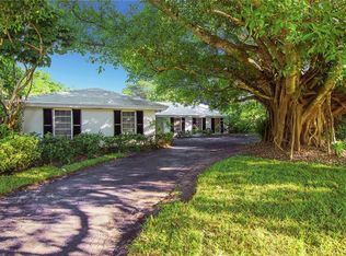 926 Surf Ln, Indian River Shores, FL 32963